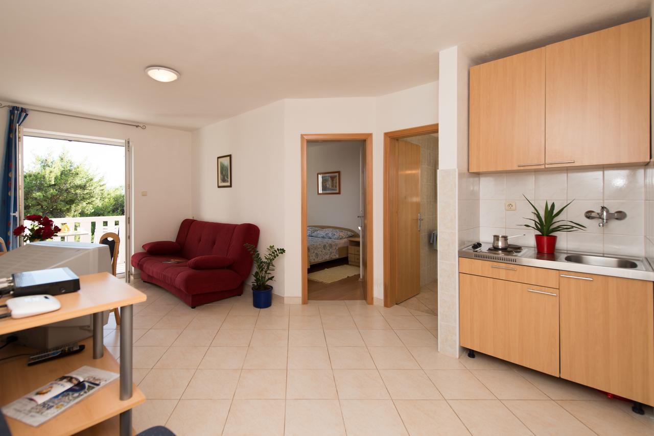 Sun House Apartments Bol Bagian luar foto