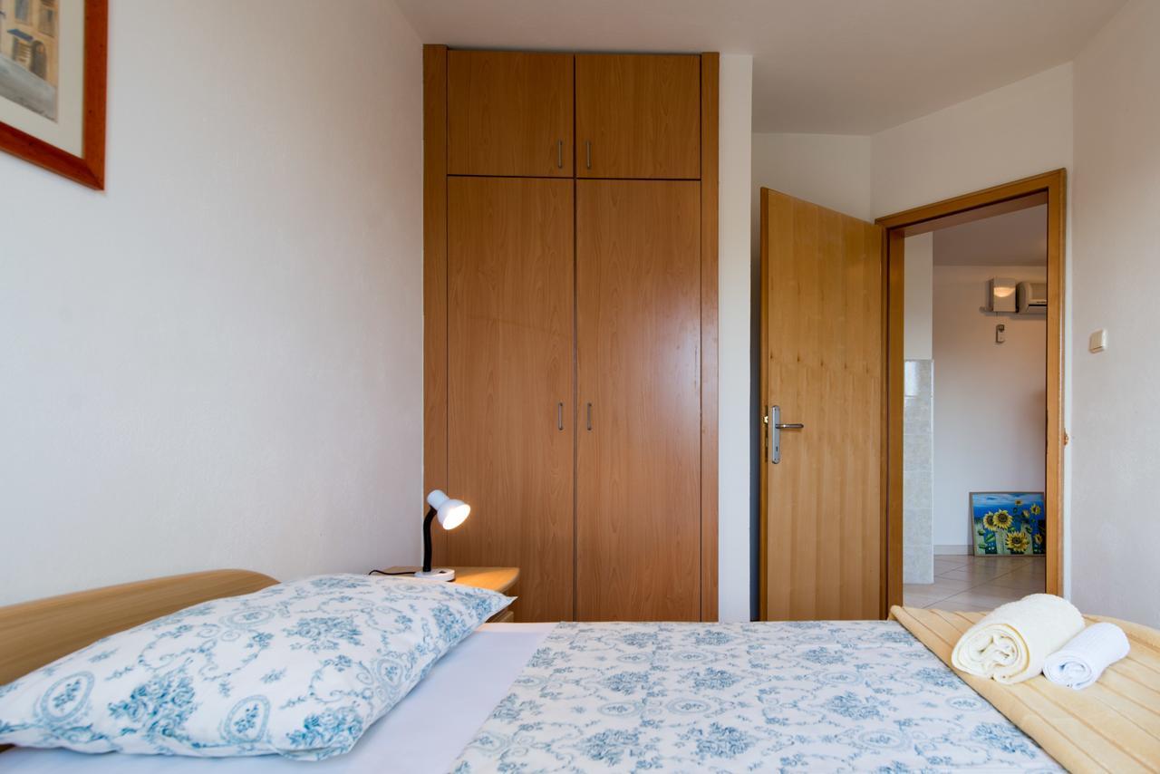 Sun House Apartments Bol Bagian luar foto